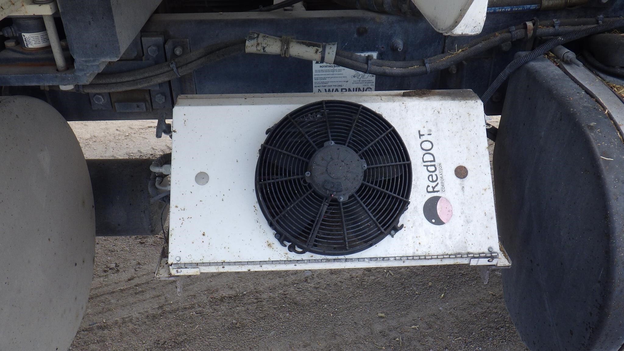 2016 Roto Mix 920-18 Grinders and Mixer