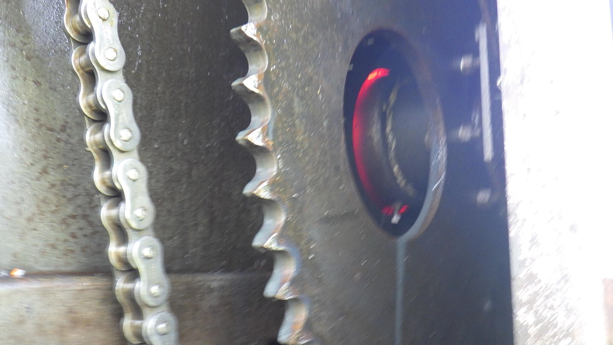 2004 Roto Mix 620-16 Grinders and Mixer