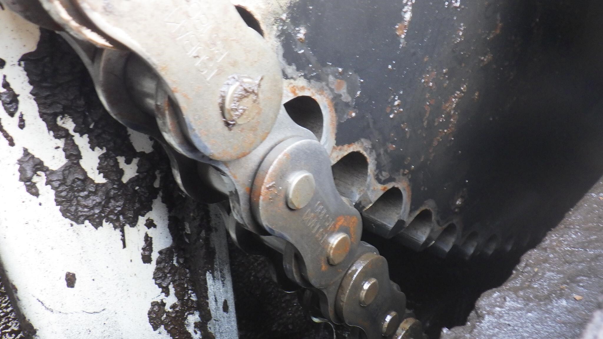 2016 Roto Mix 920-18 Grinders and Mixer