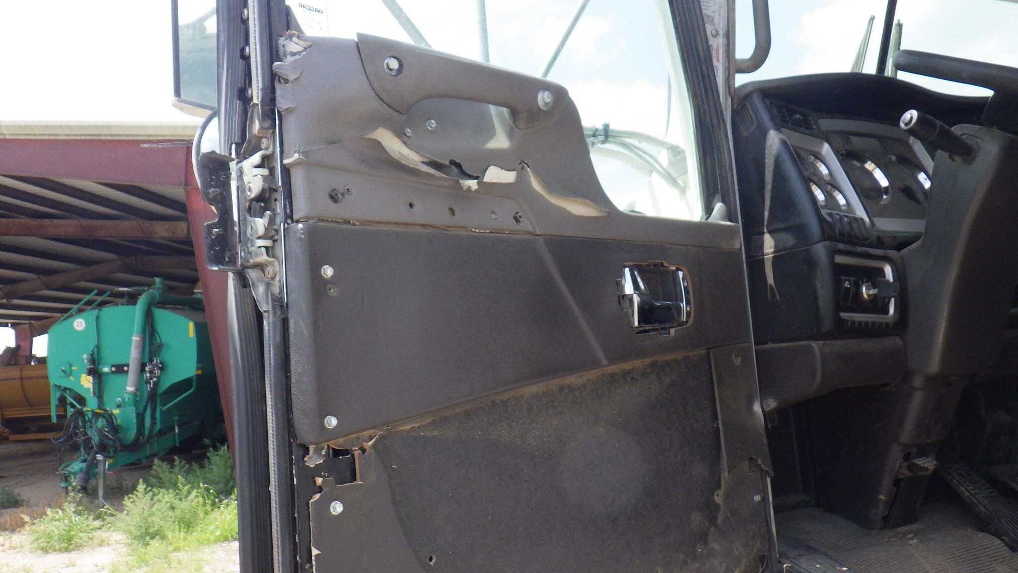 2016 Roto Mix 920-18 Grinders and Mixer