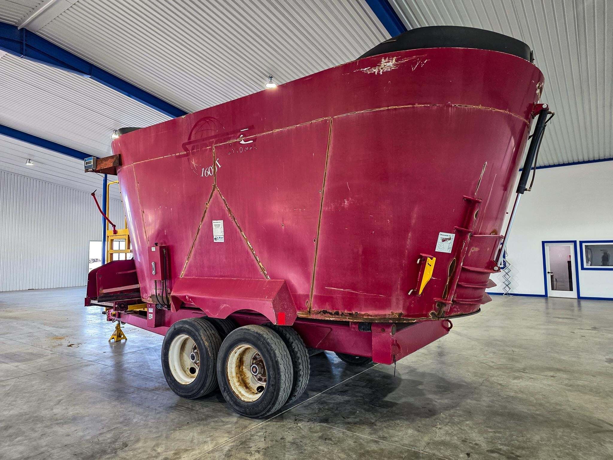 2017 Supreme International 1600T Grinders and Mixer