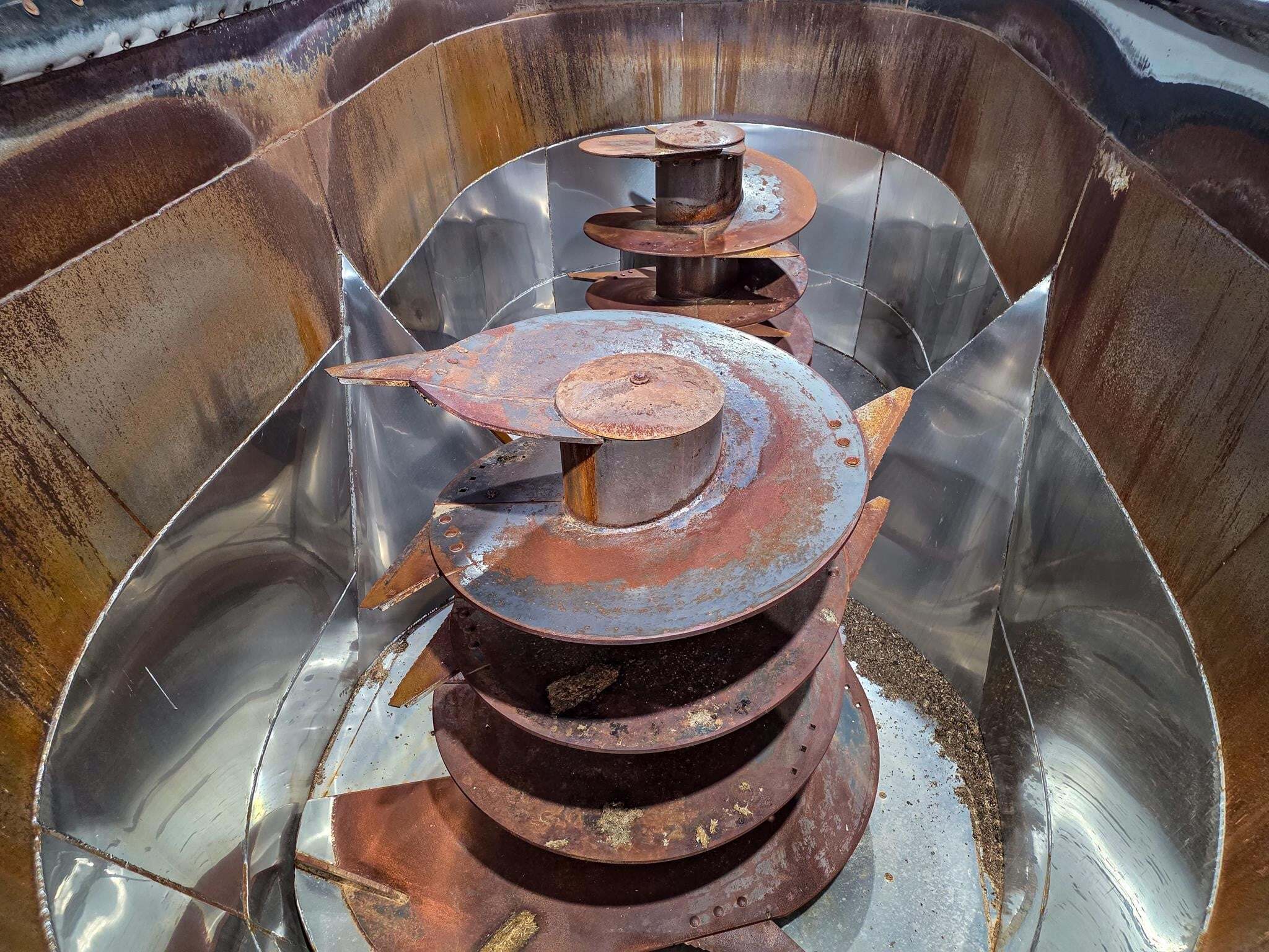 2017 Supreme International 1600T Grinders and Mixer