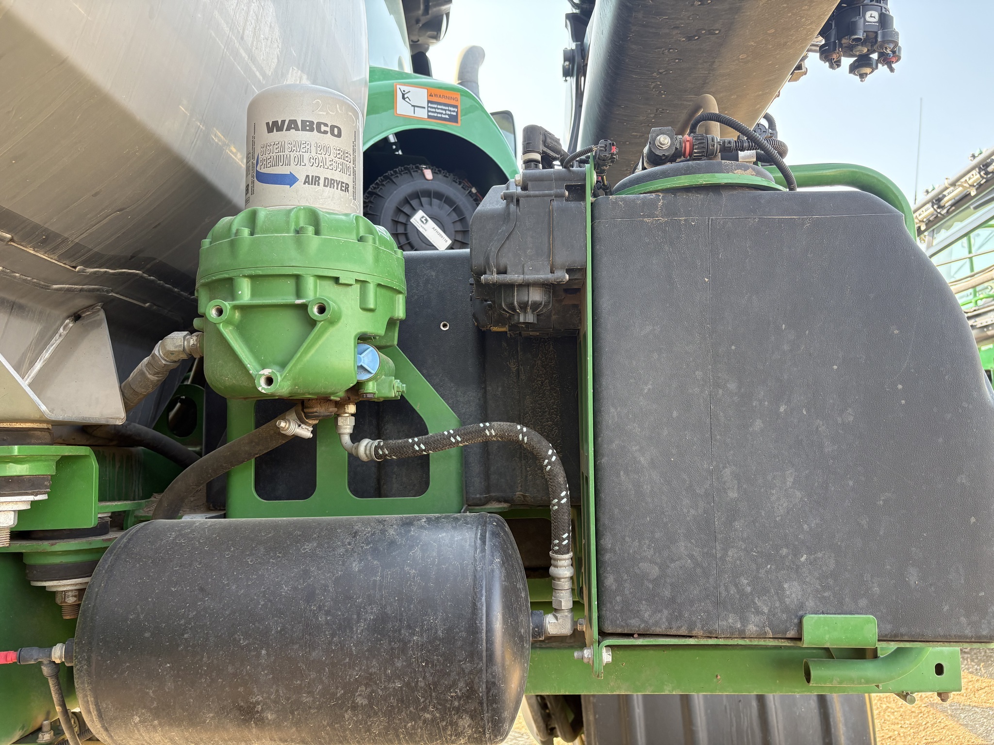 2019 John Deere R4045 Self-Propelled Sprayer