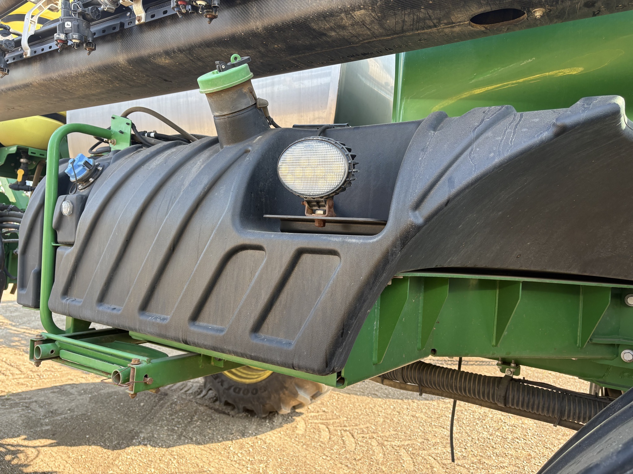 2019 John Deere R4045 Self-Propelled Sprayer