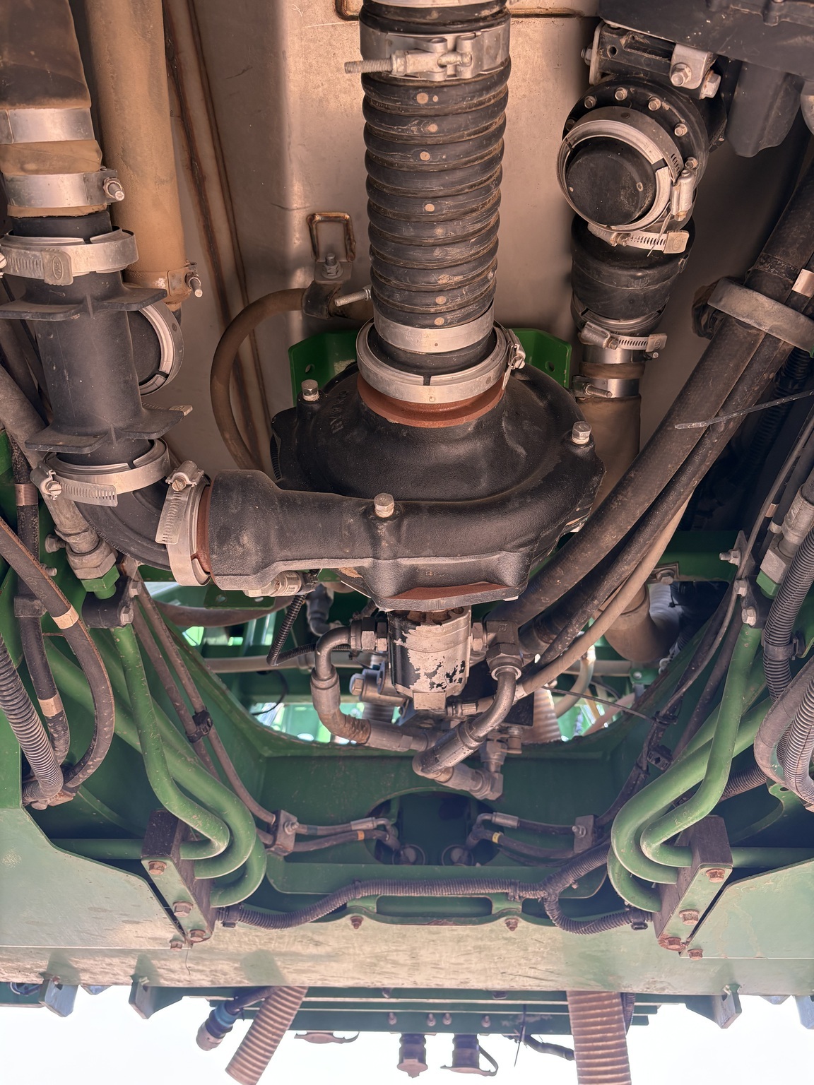2019 John Deere R4045 Self-Propelled Sprayer