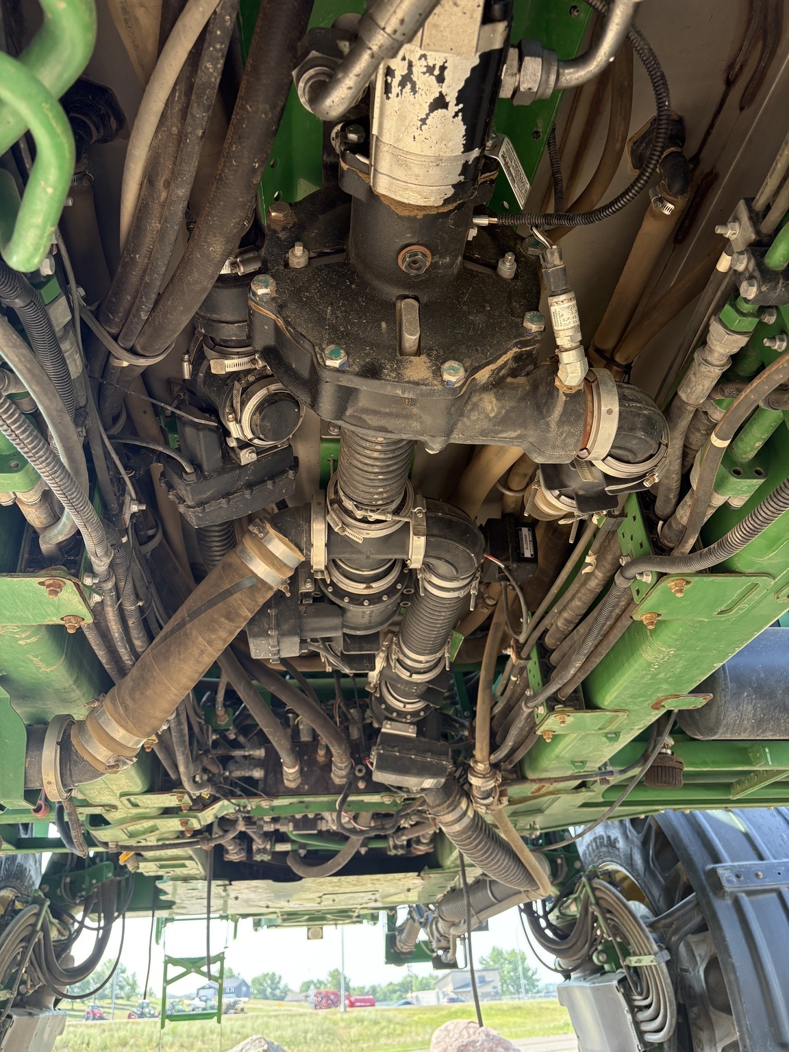 2019 John Deere R4045 Self-Propelled Sprayer