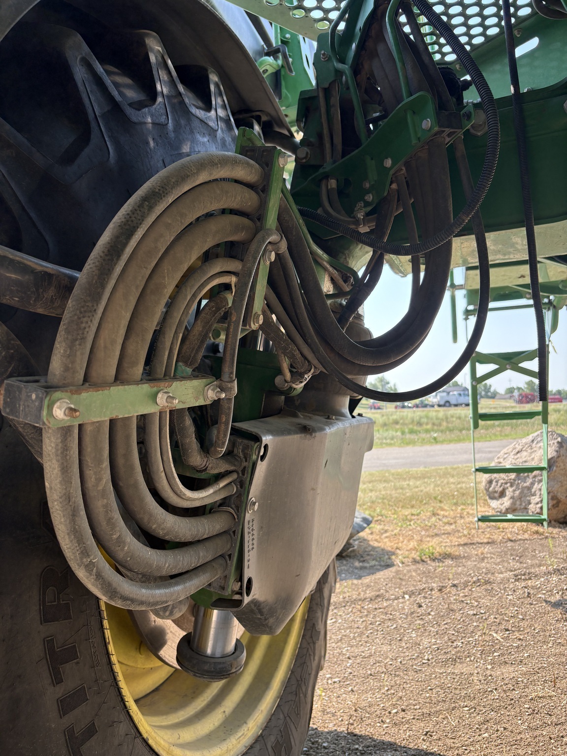 2019 John Deere R4045 Self-Propelled Sprayer