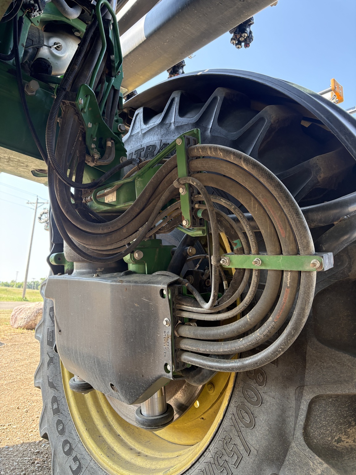 2019 John Deere R4045 Self-Propelled Sprayer