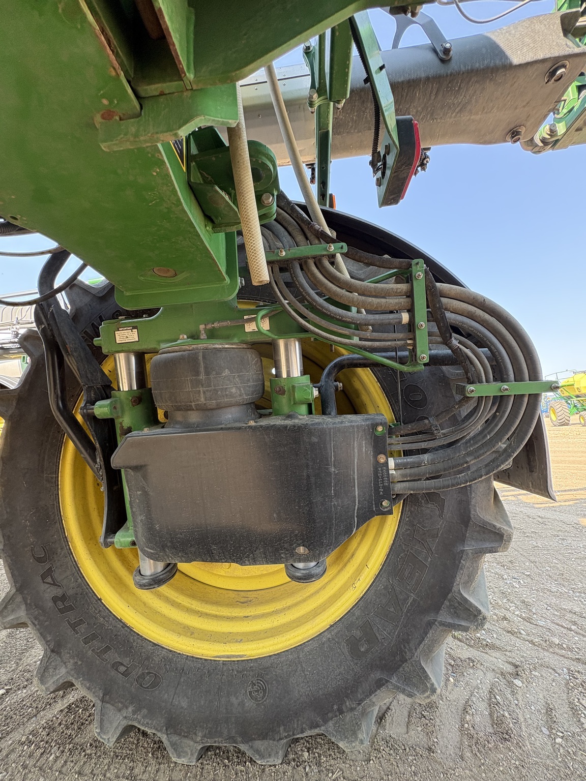 2019 John Deere R4045 Self-Propelled Sprayer