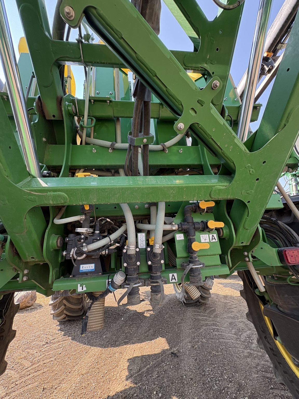 2019 John Deere R4045 Self-Propelled Sprayer