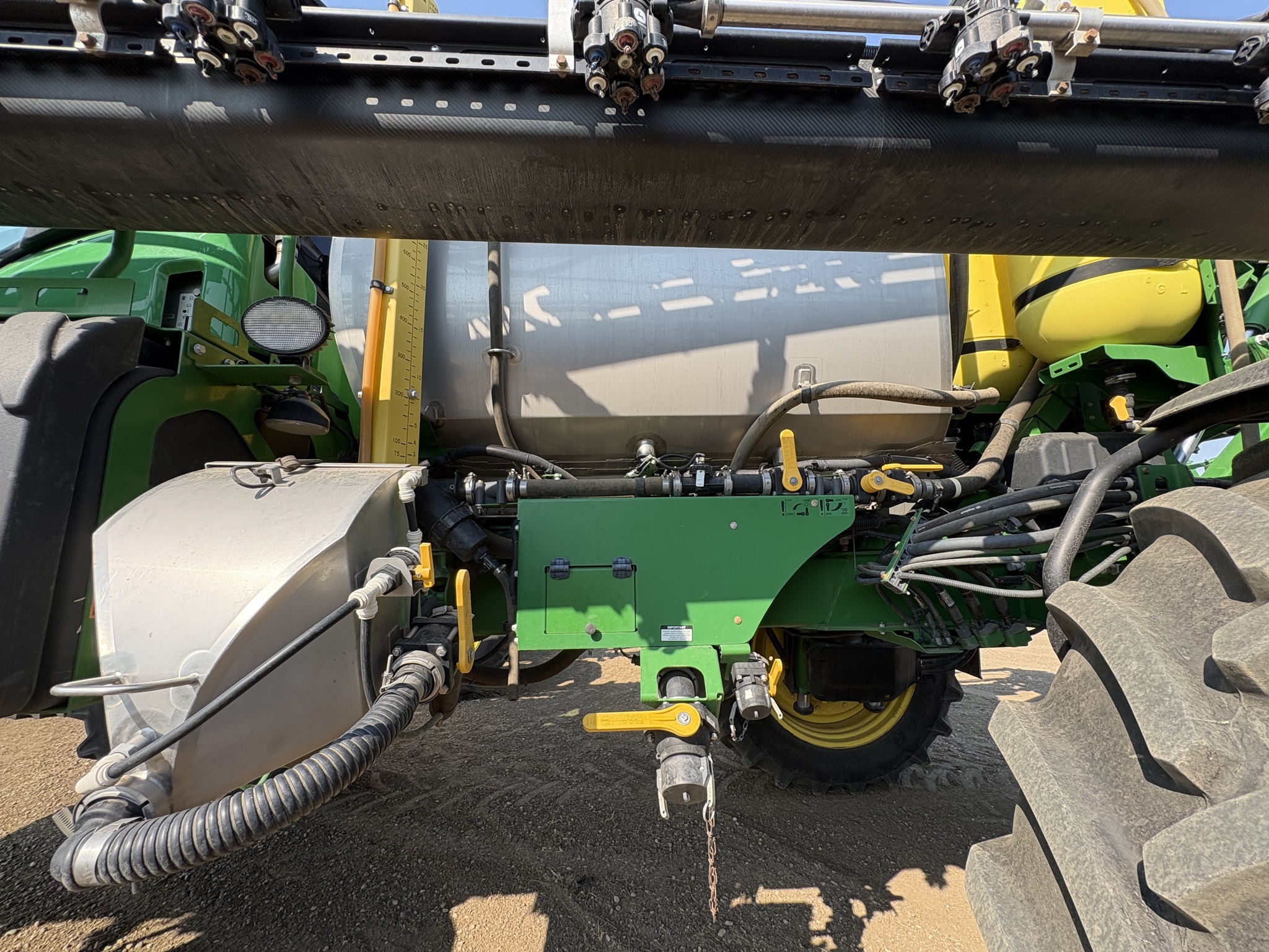 2019 John Deere R4045 Self-Propelled Sprayer