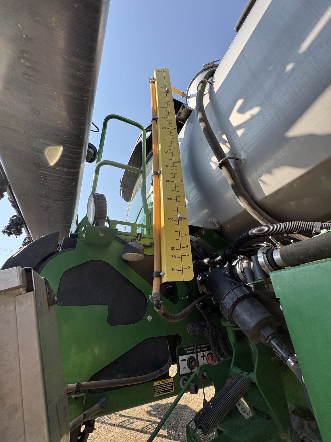 2019 John Deere R4045 Self-Propelled Sprayer