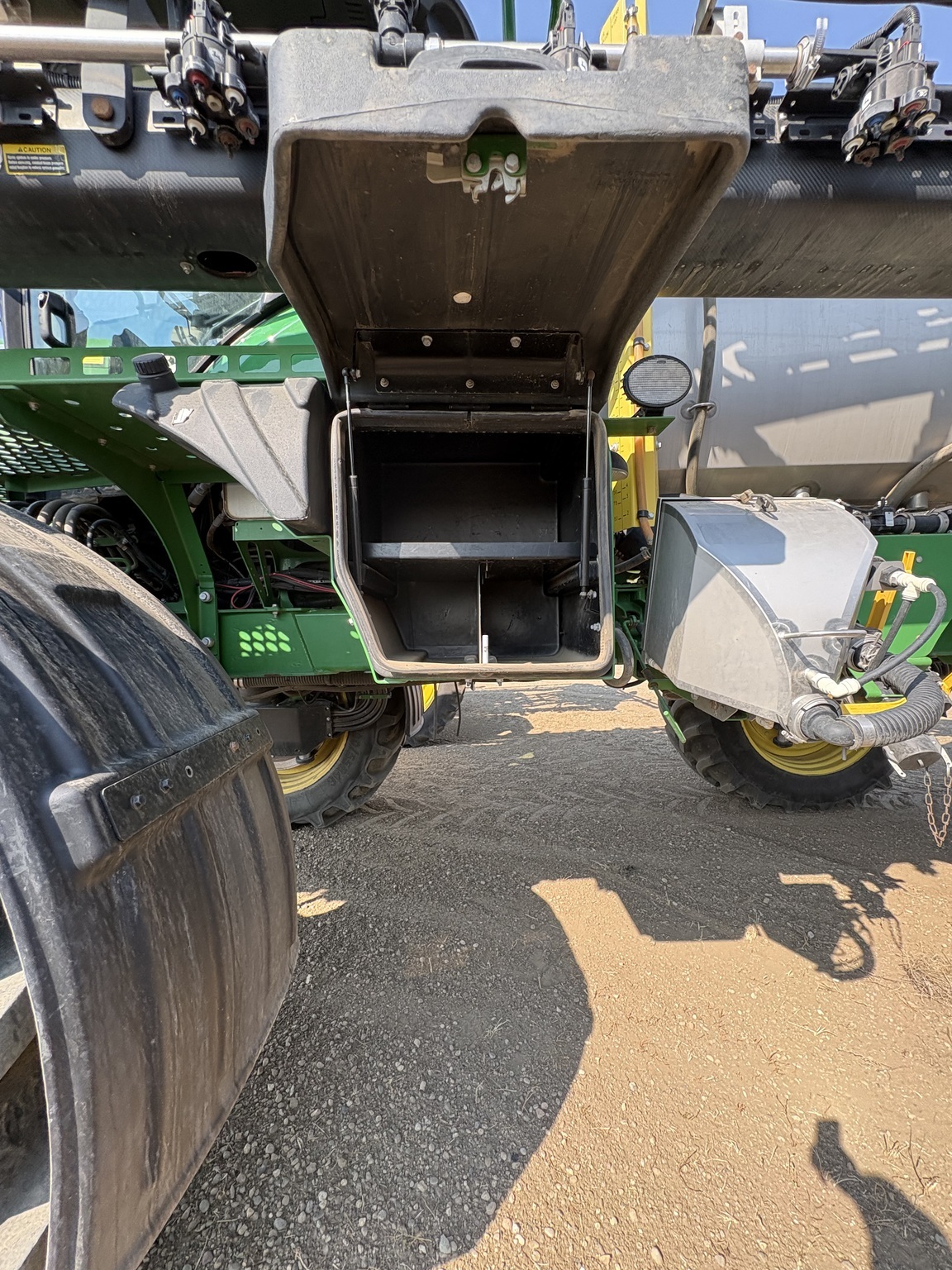 2019 John Deere R4045 Self-Propelled Sprayer