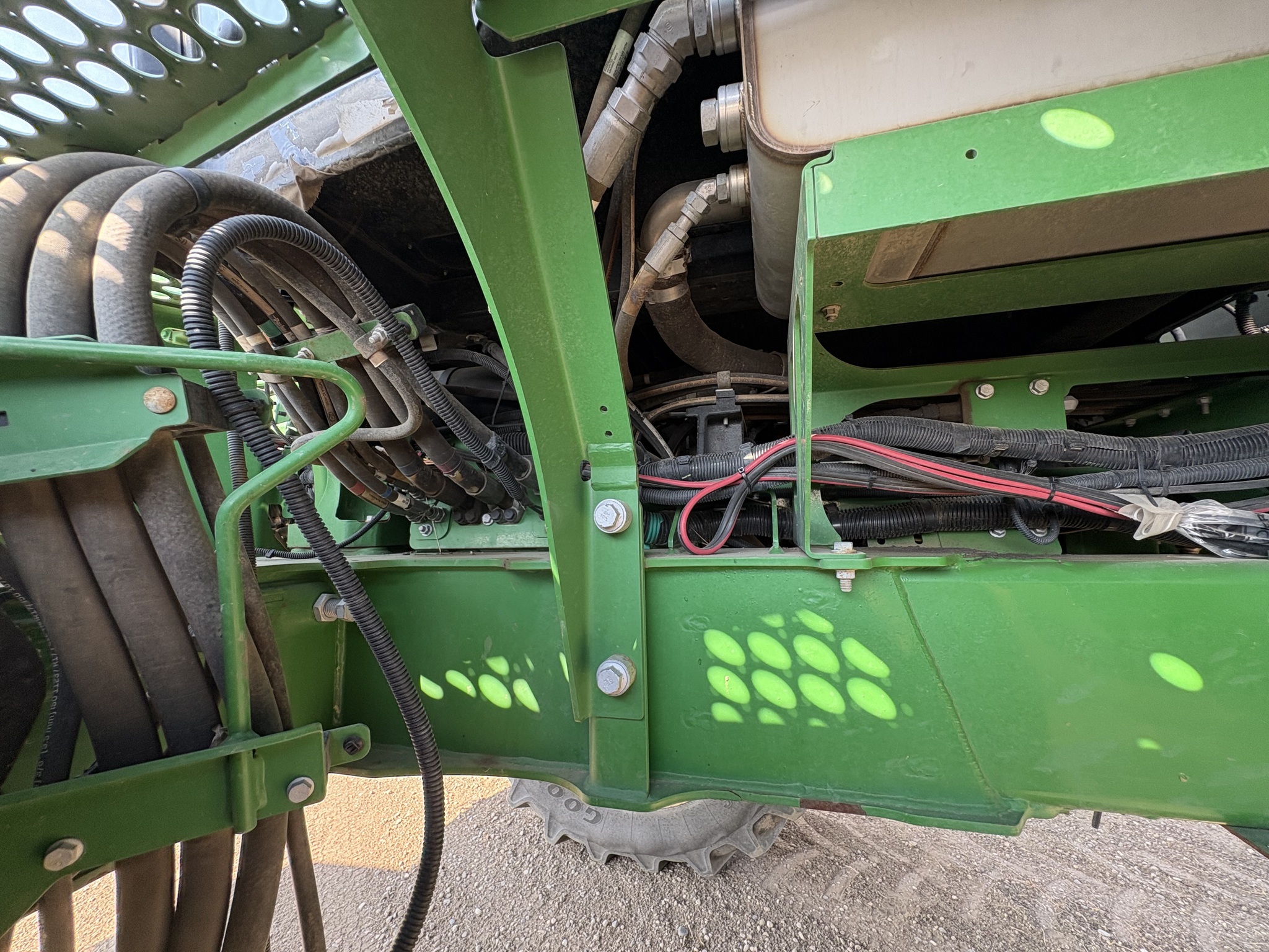 2019 John Deere R4045 Self-Propelled Sprayer