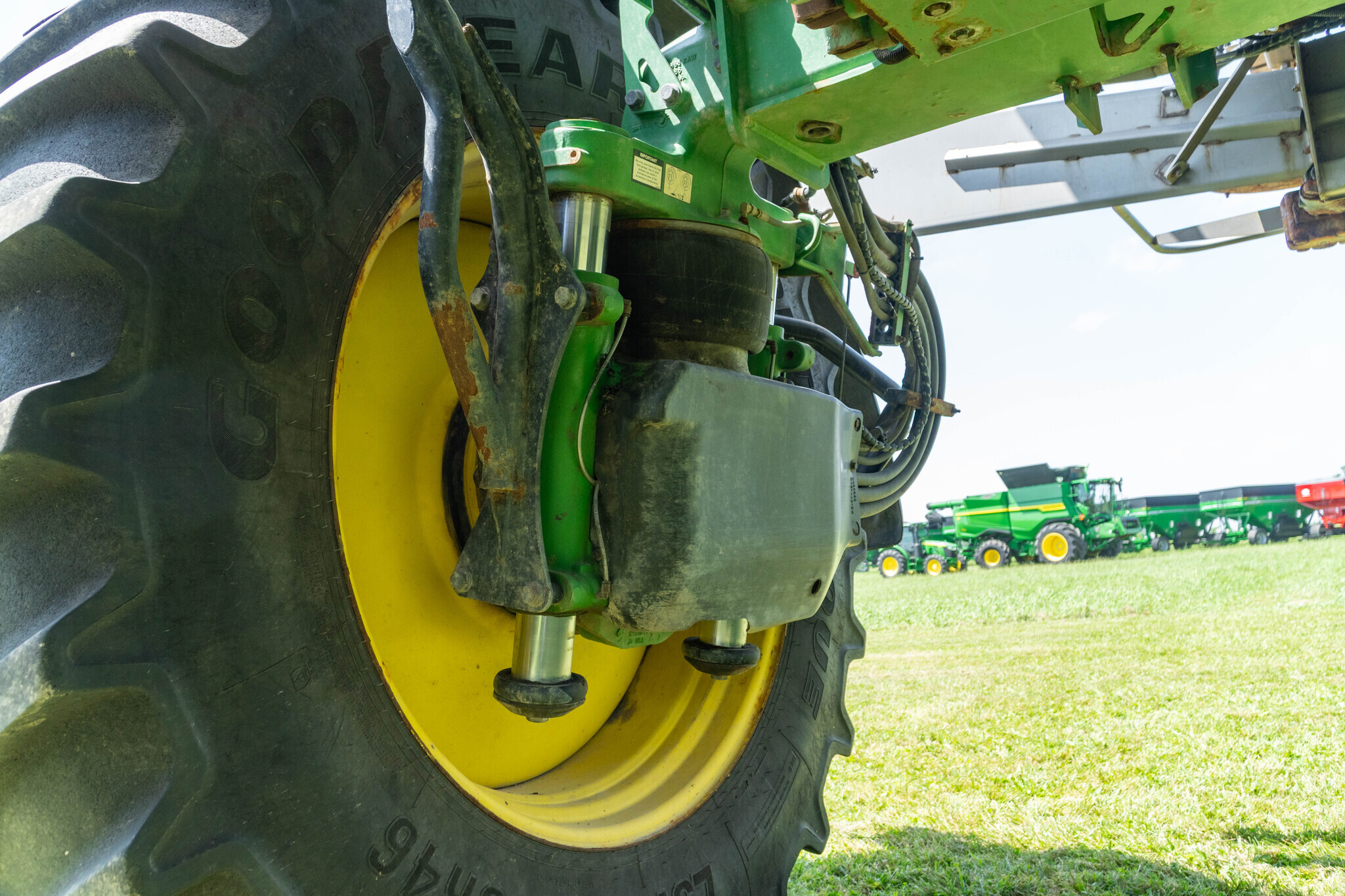 2023 John Deere 600R Loader and Skid Steer Attachment