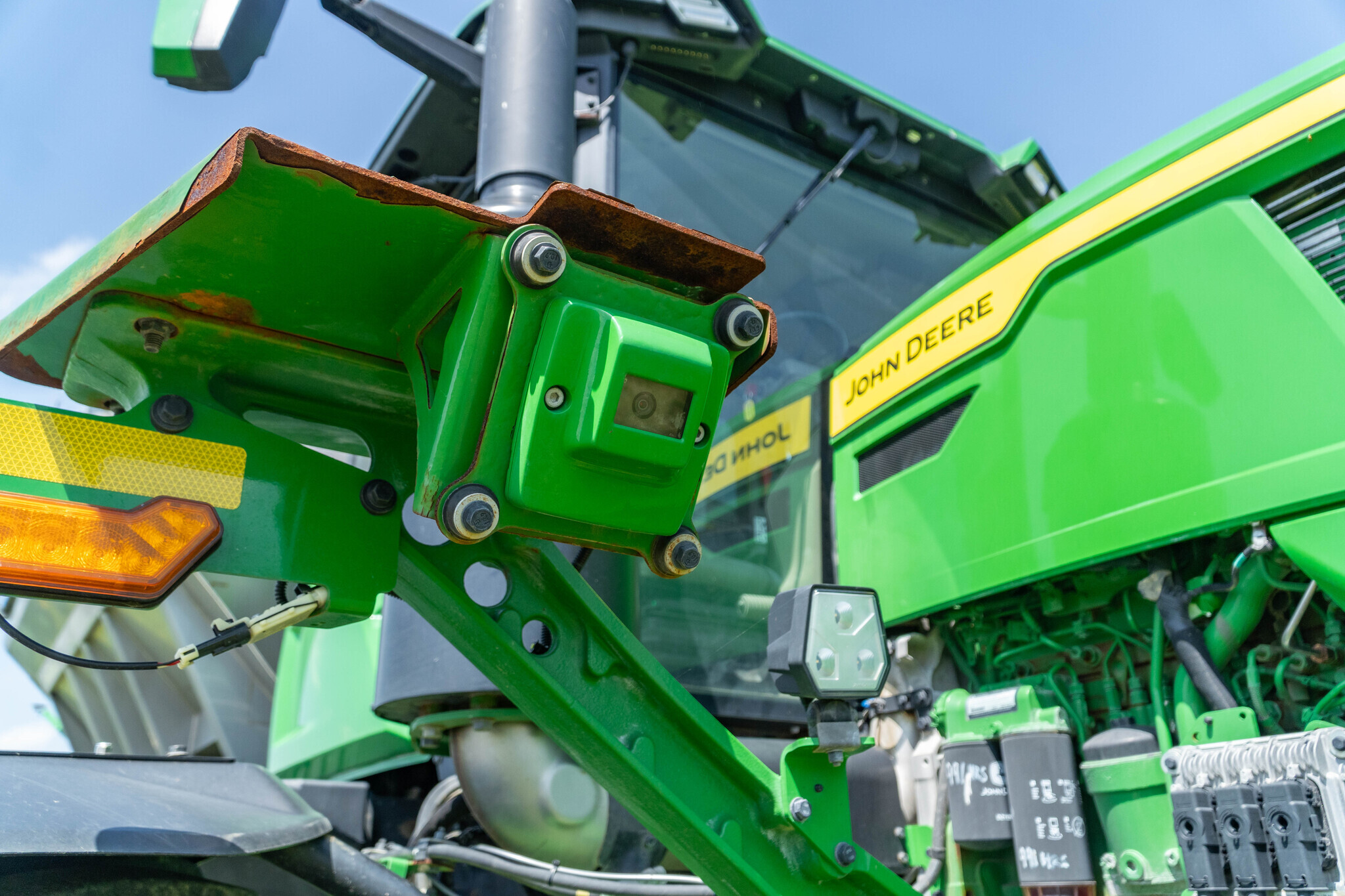2023 John Deere 600R Loader and Skid Steer Attachment