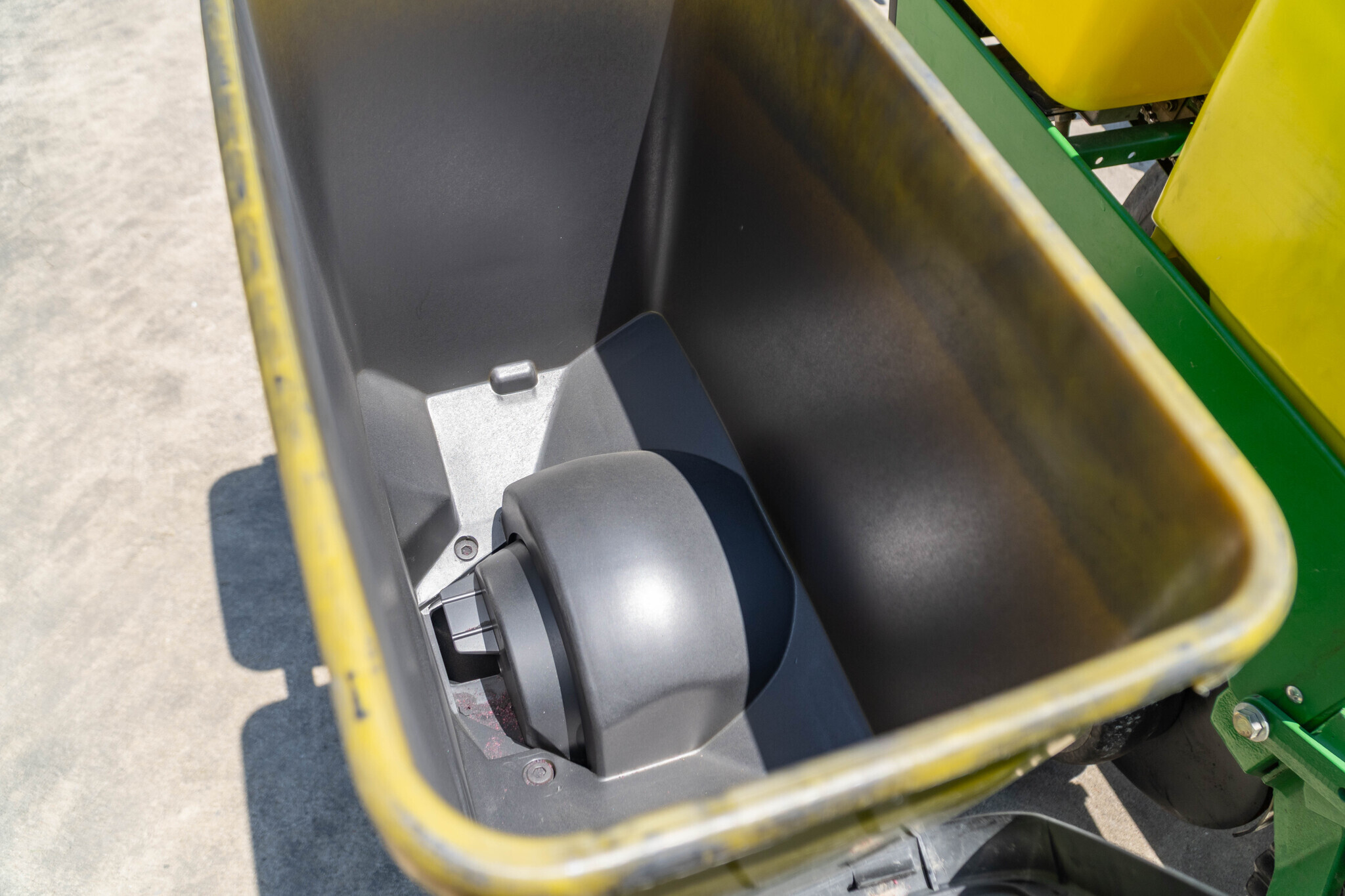 2012 John Deere 1760 Planter