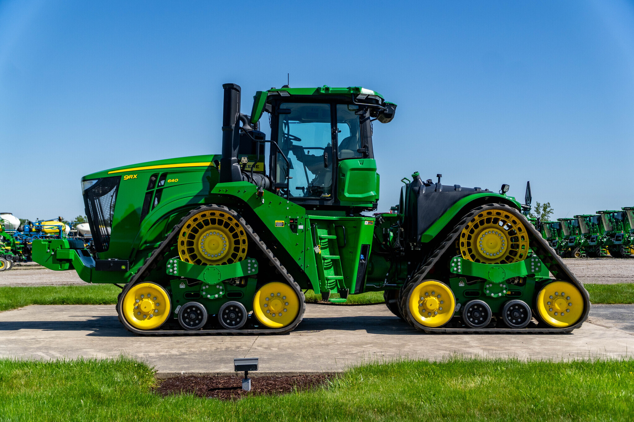 2025 John Deere 9RX 640 Tractor