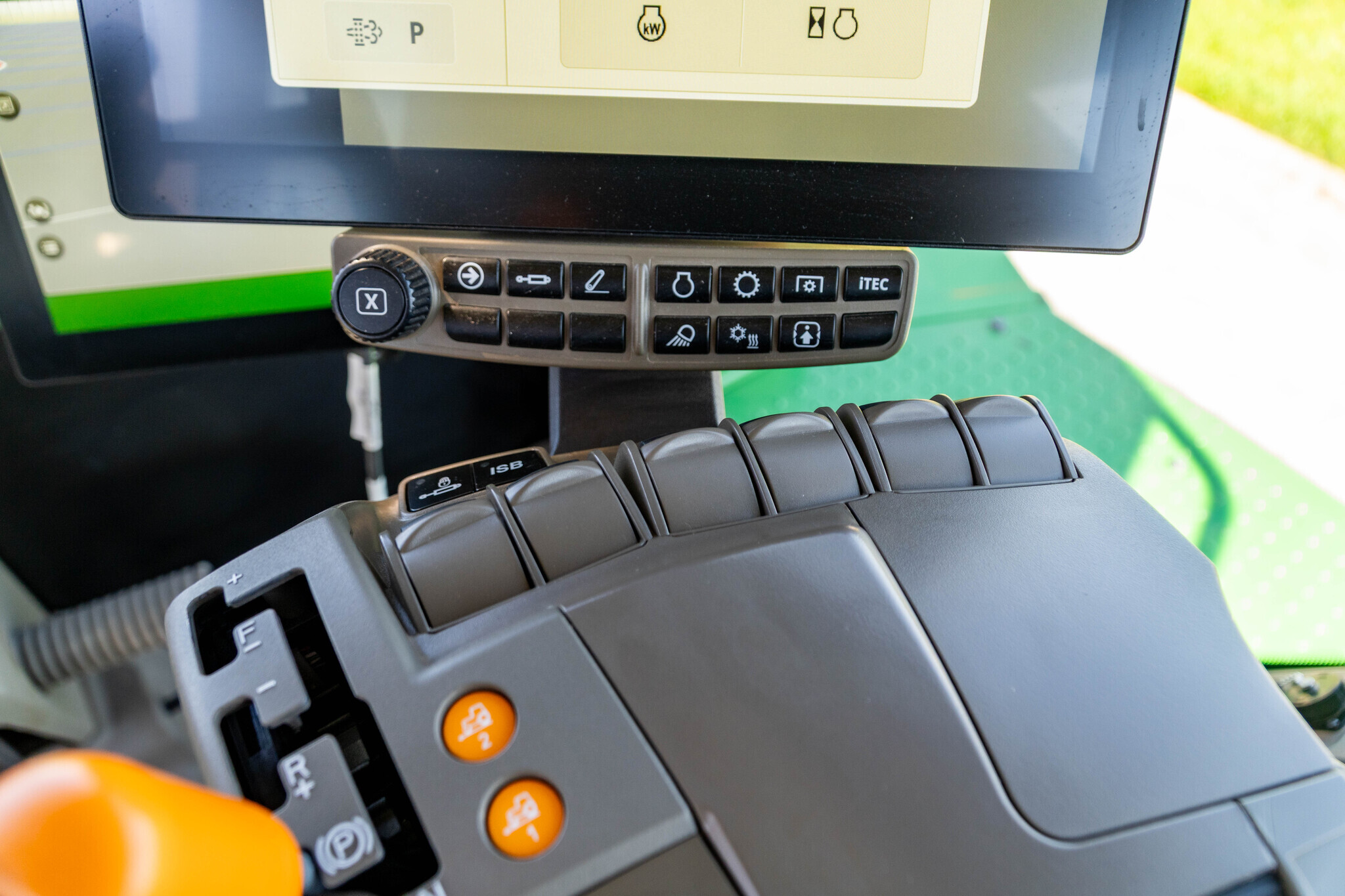 2025 John Deere 9RX 640 Tractor