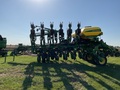 2014 John Deere 1795 Planter