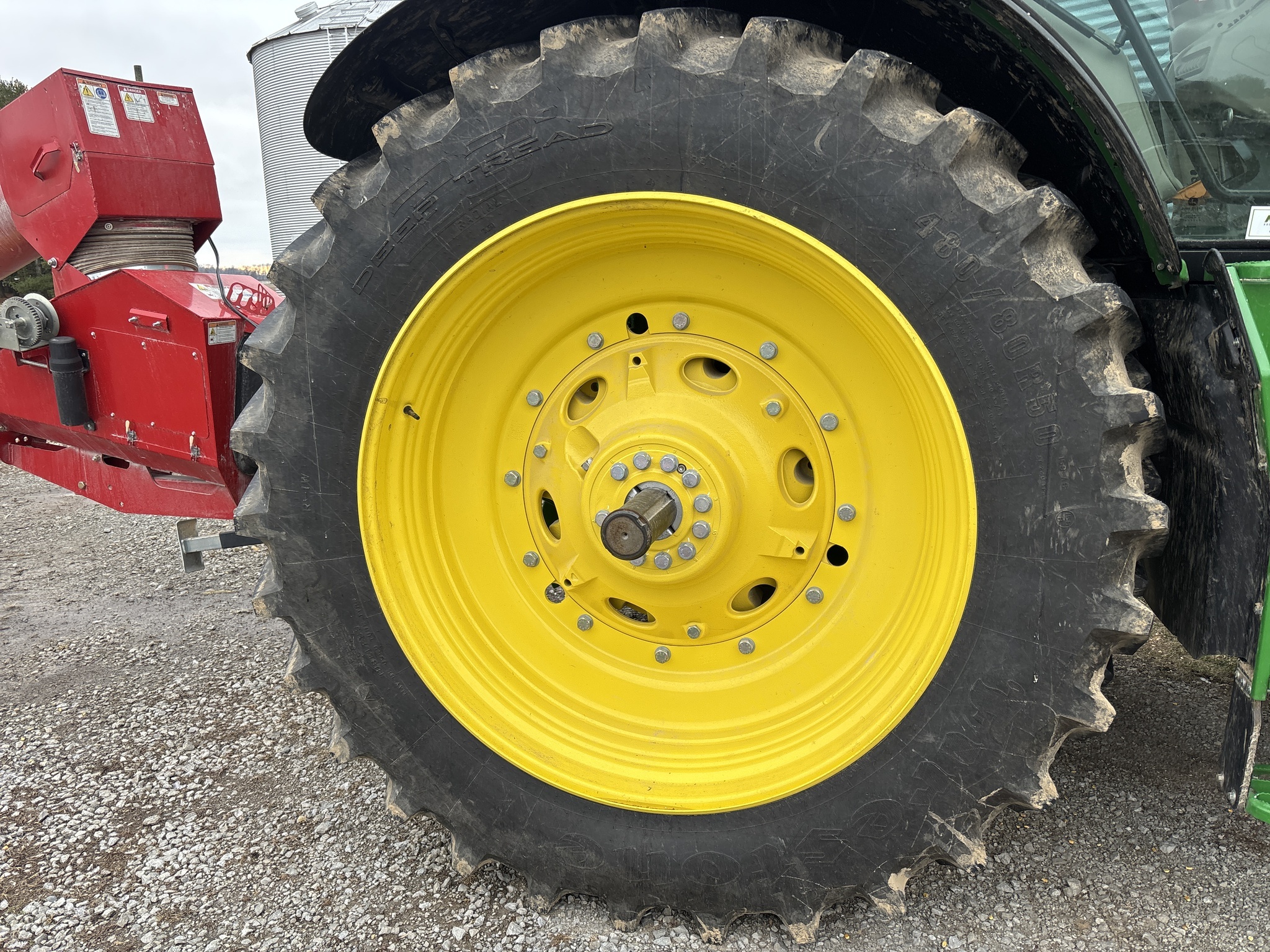 2024 John Deere 6R 195 Tractor