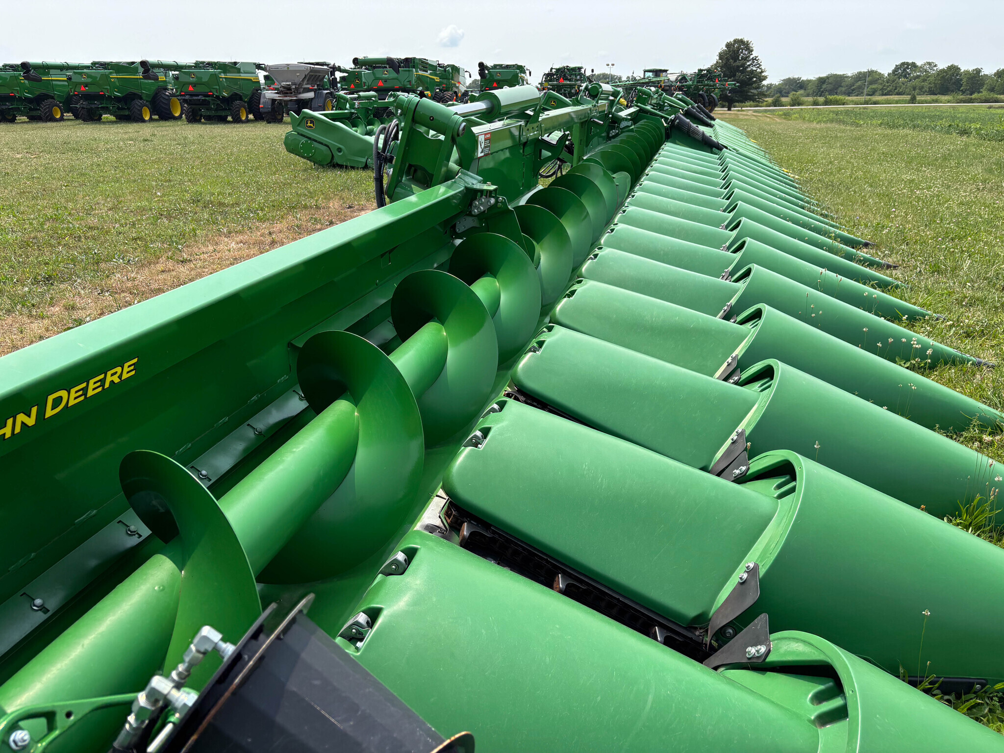 2023 John Deere C16F Corn Head