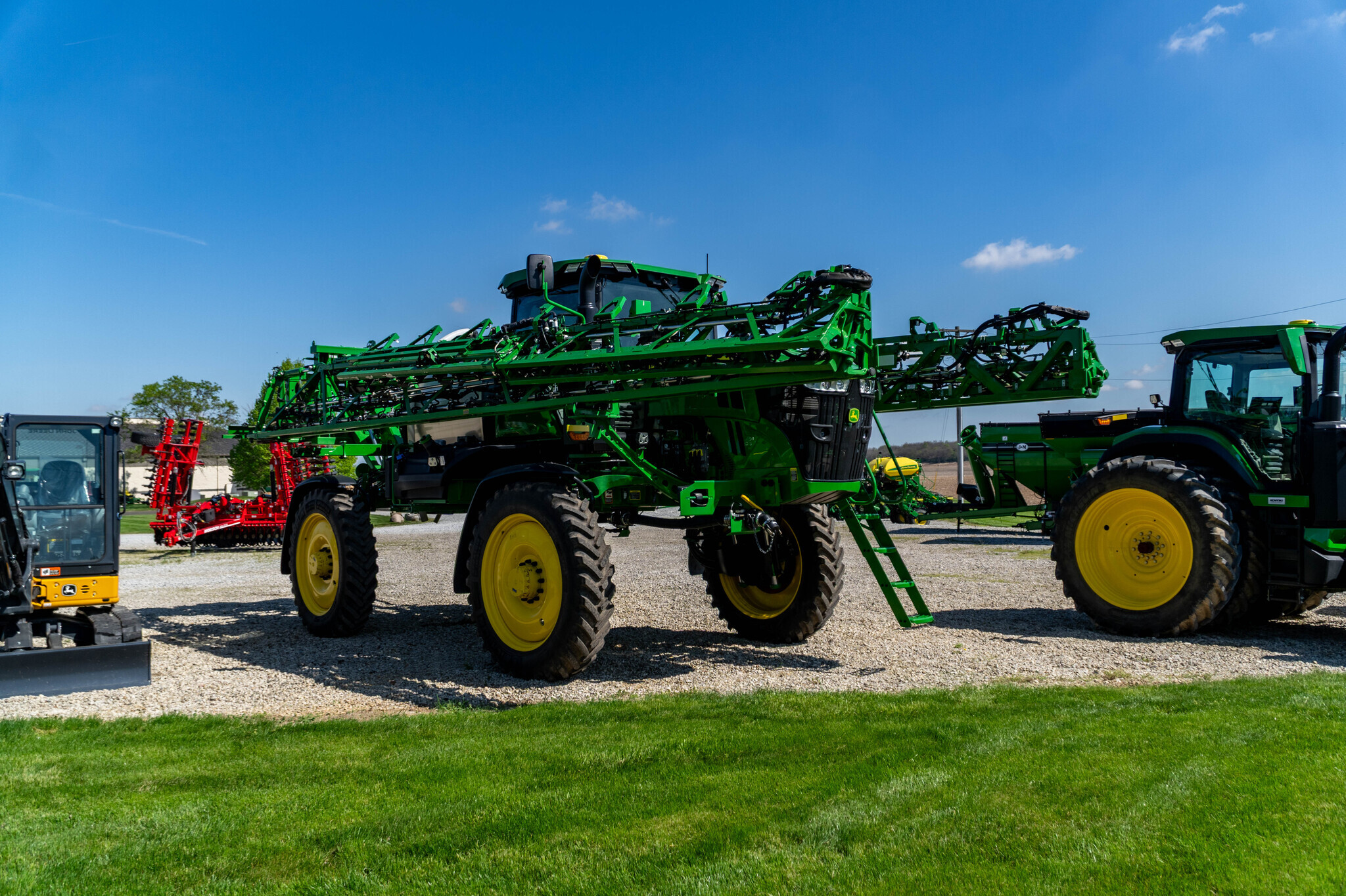 2025 John Deere 410R Self-Propelled Sprayer