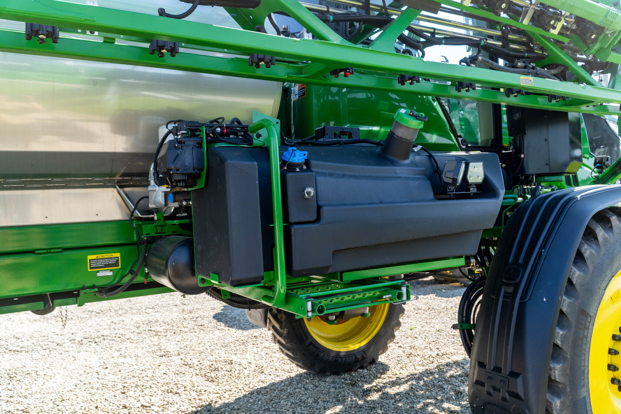 2025 John Deere 410R Self-Propelled Sprayer