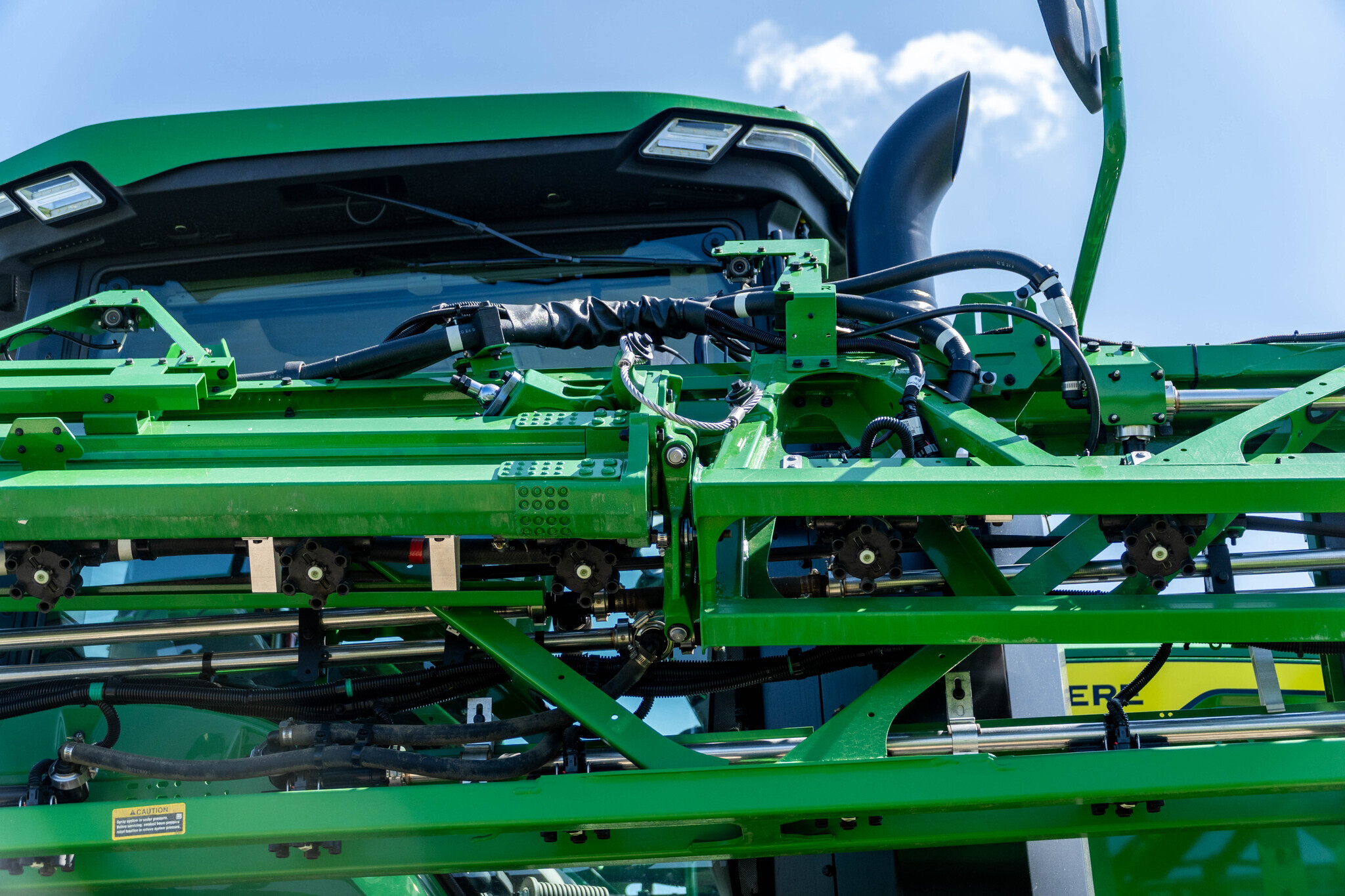 2025 John Deere 410R Self-Propelled Sprayer