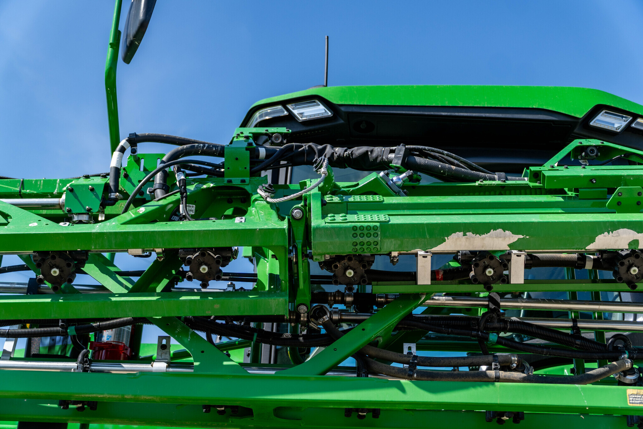 2025 John Deere 410R Self-Propelled Sprayer