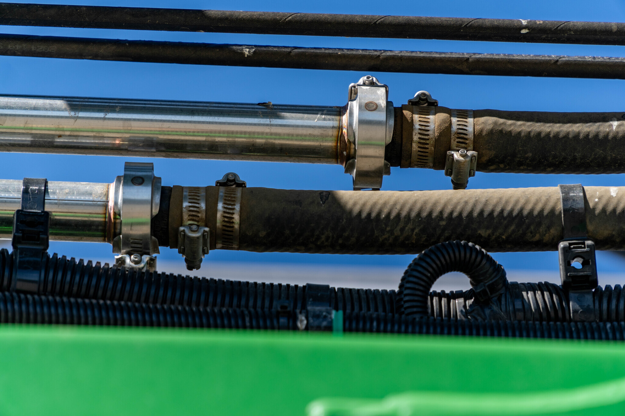 2025 John Deere 410R Self-Propelled Sprayer