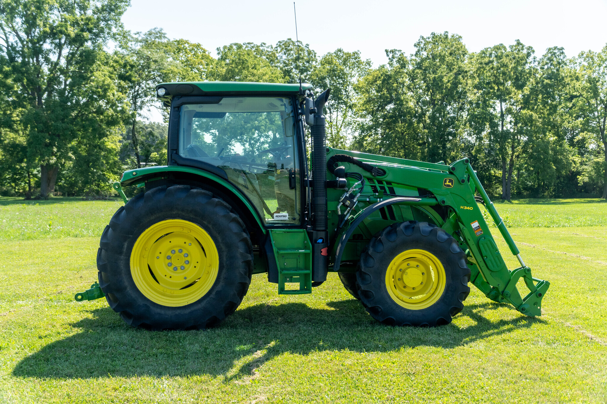 2013 John Deere 6115R Tractor