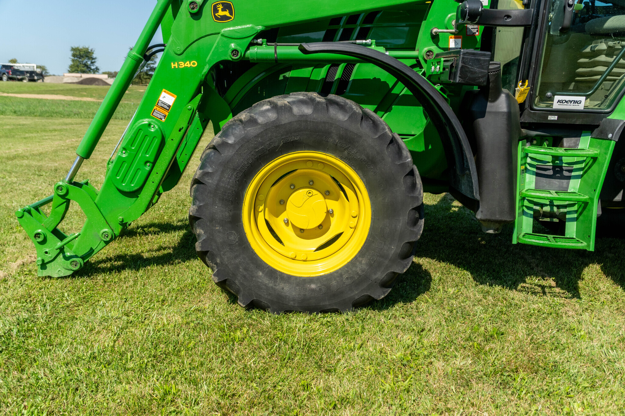 2013 John Deere 6115R Tractor