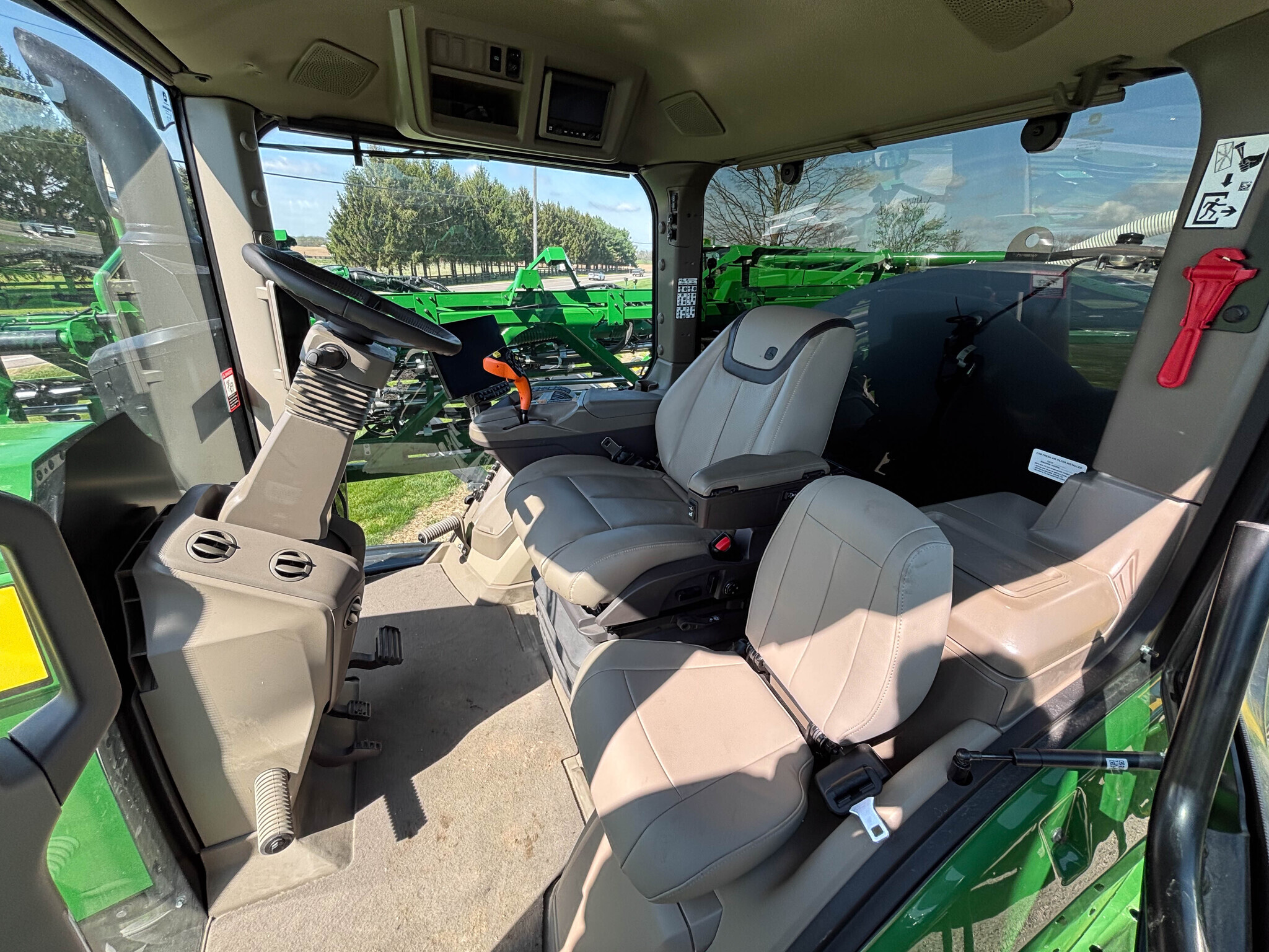 2025 John Deere 410R Self-Propelled Sprayer