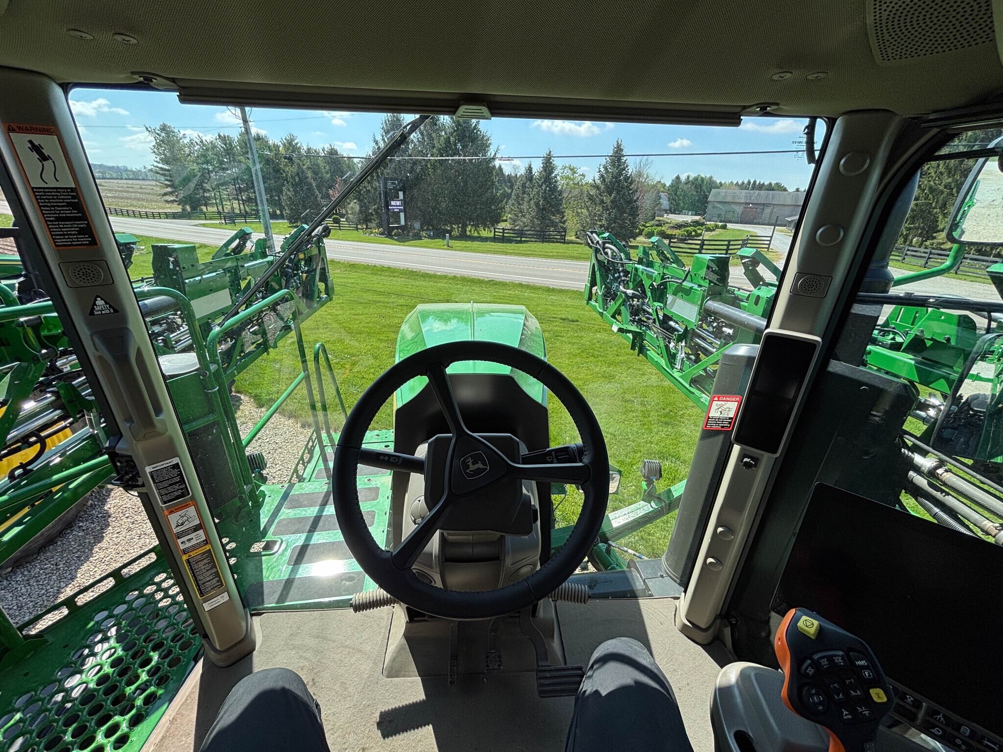 2025 John Deere 410R Self-Propelled Sprayer
