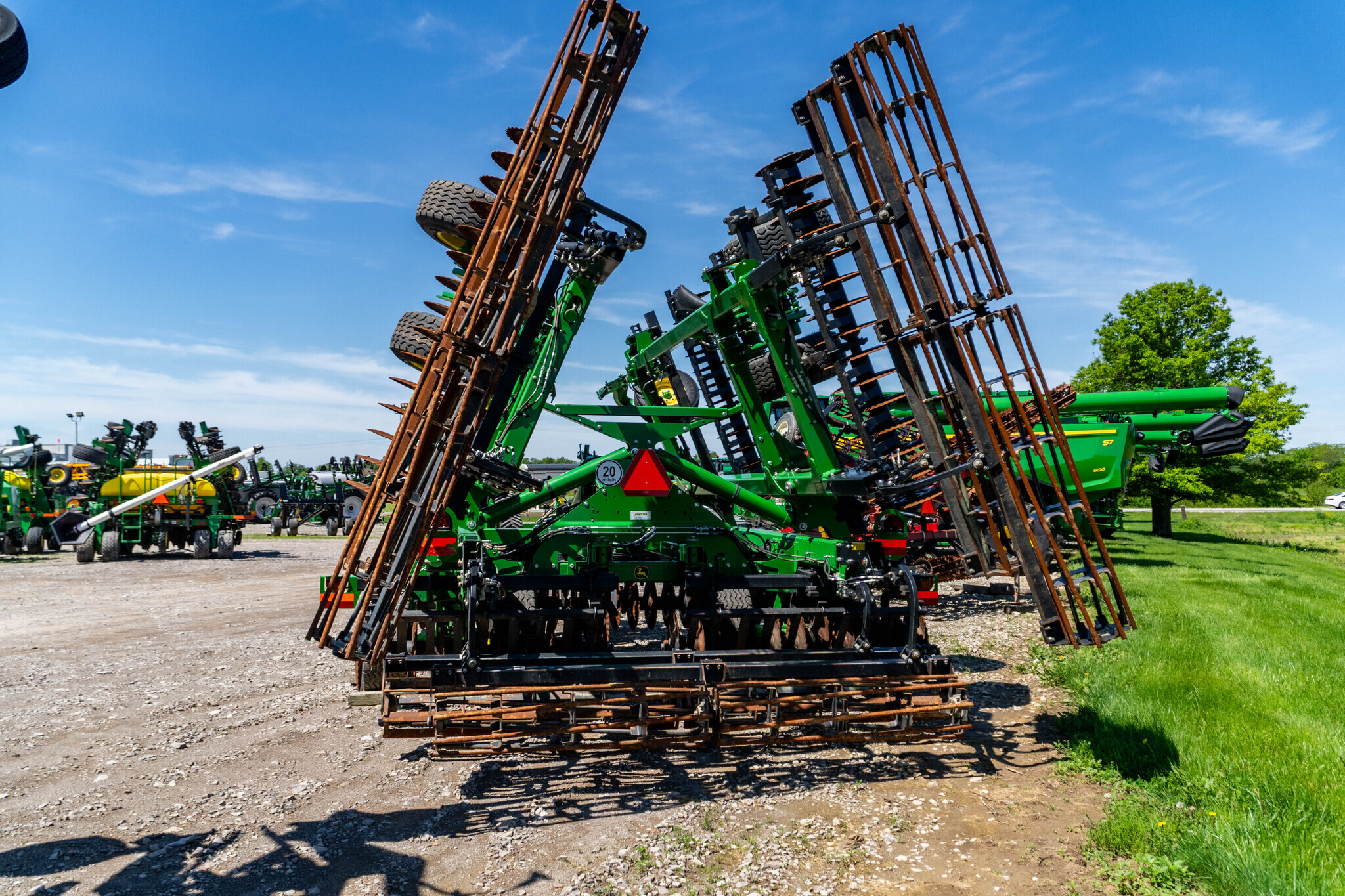 2023 John Deere 2660VT Vertical Tillage