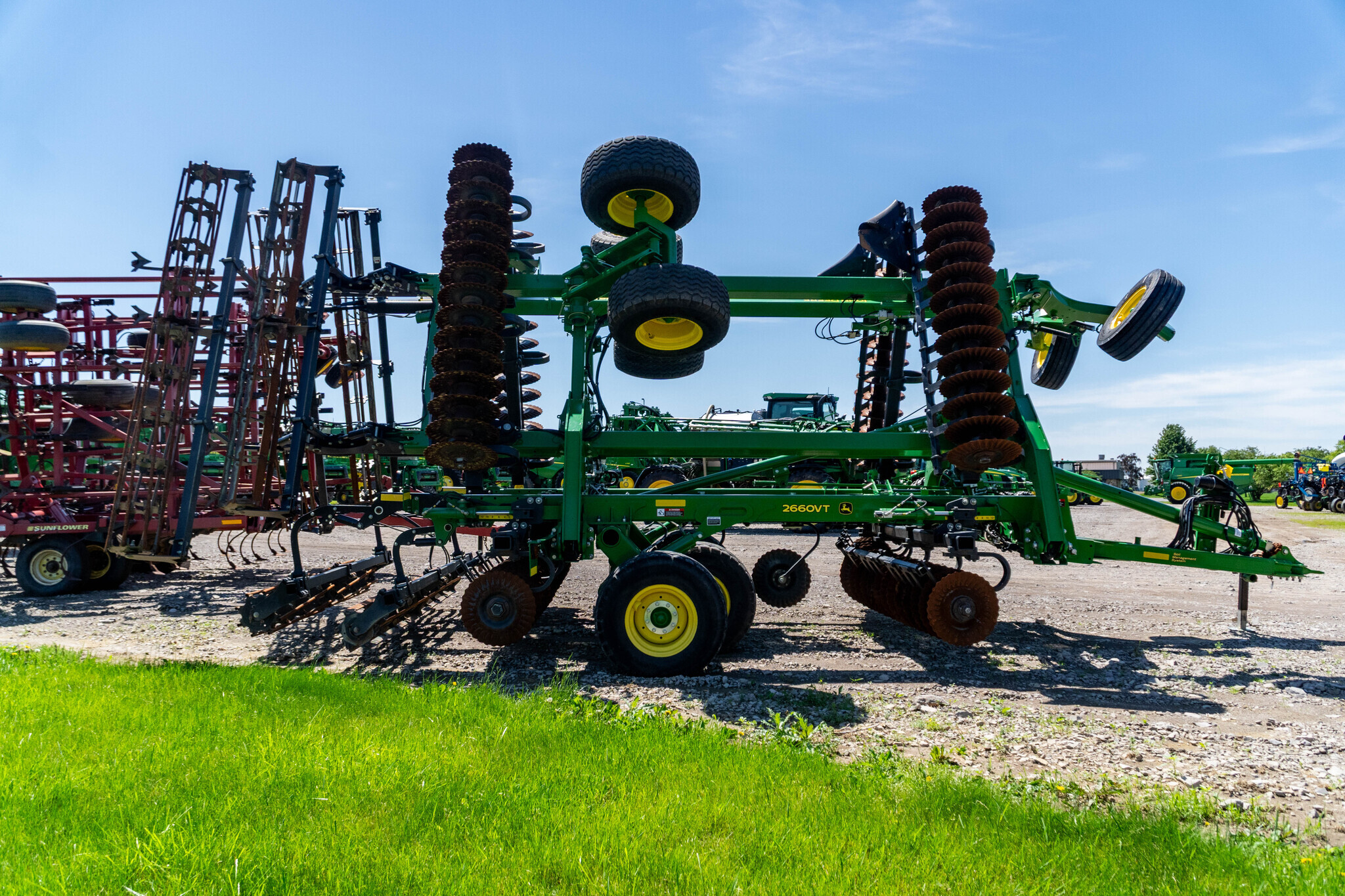 2023 John Deere 2660VT Vertical Tillage