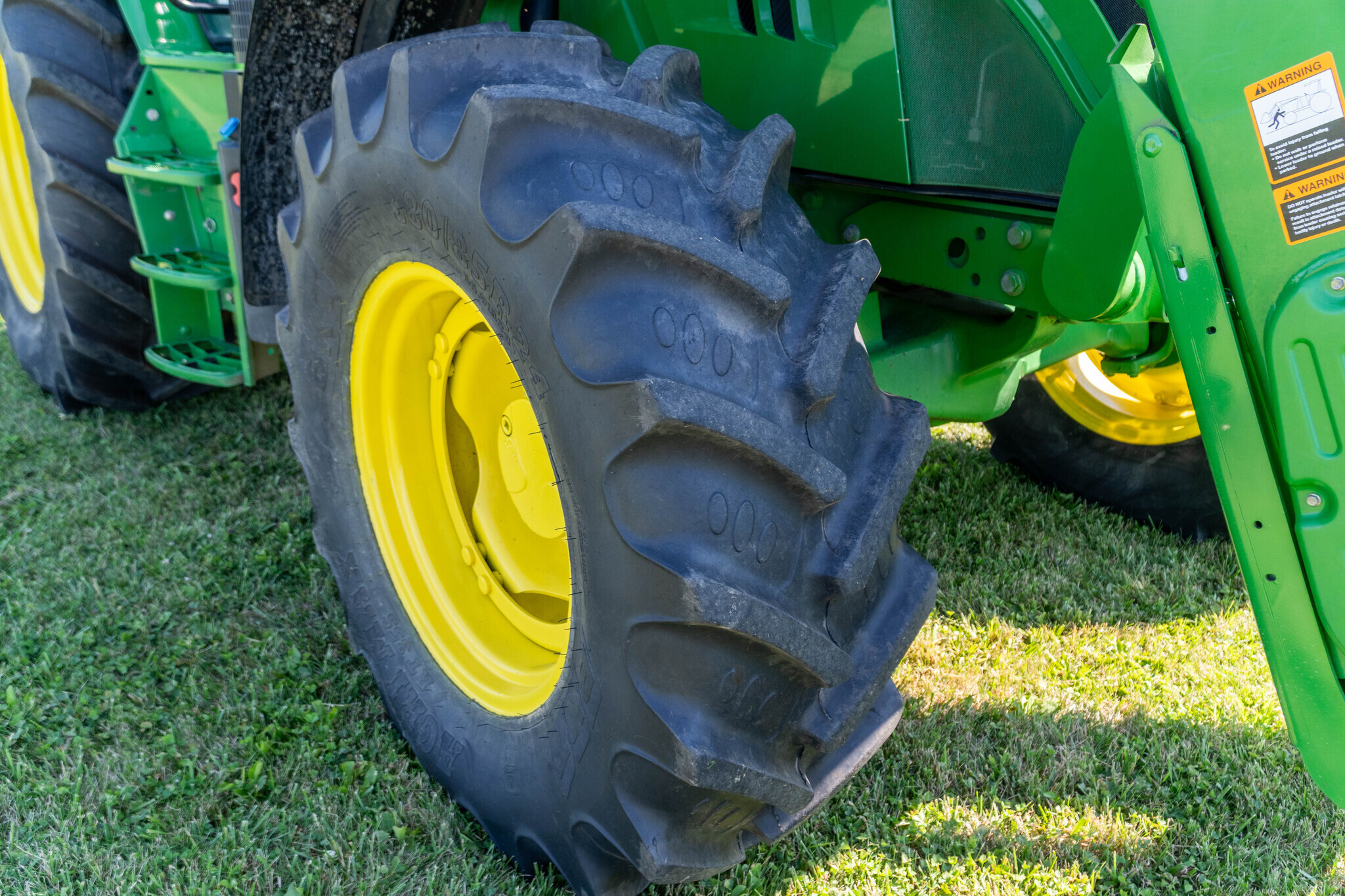 2013 John Deere 6115R Tractor