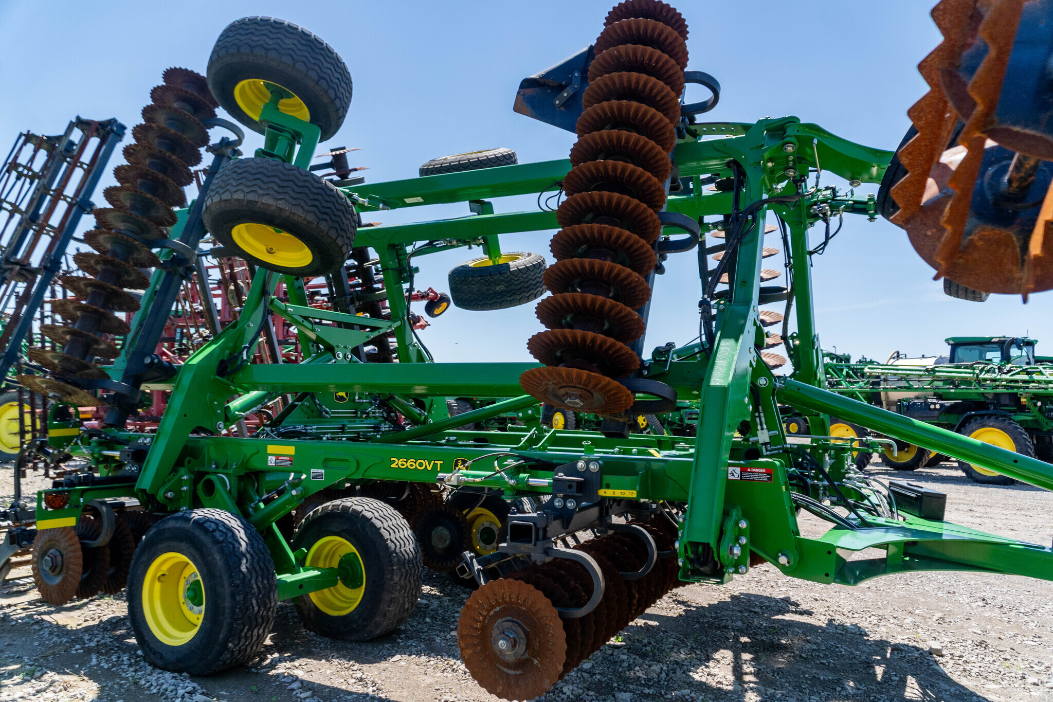2023 John Deere 2660VT Vertical Tillage