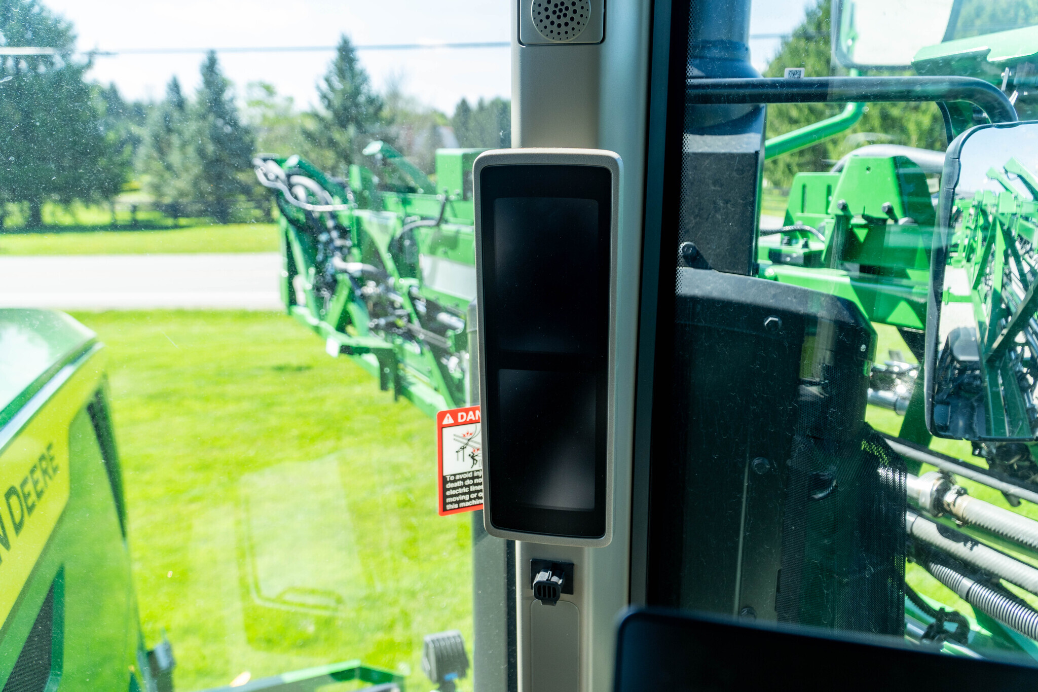 2025 John Deere 410R Self-Propelled Sprayer