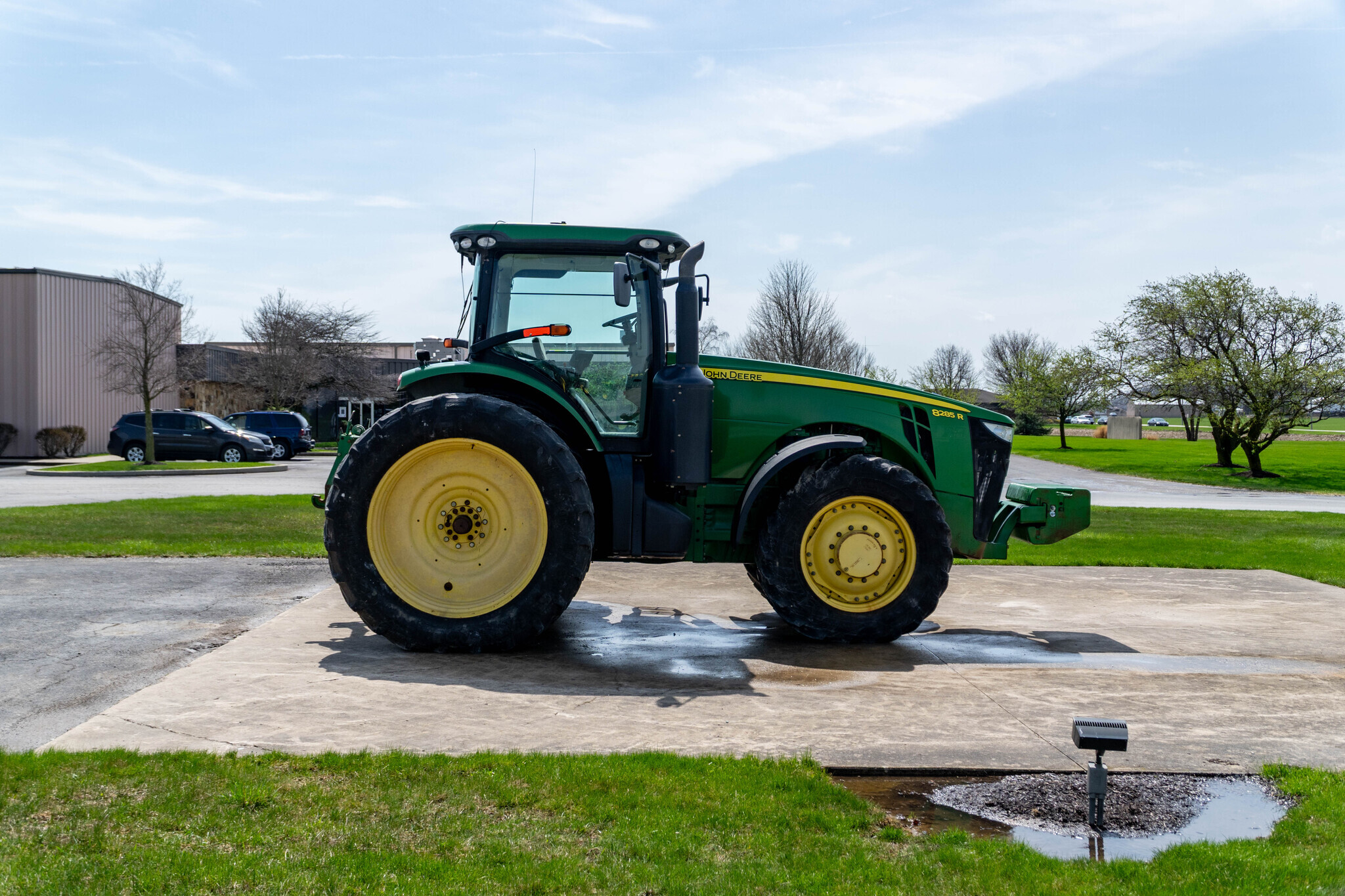 2013 John Deere 8285R Tractor