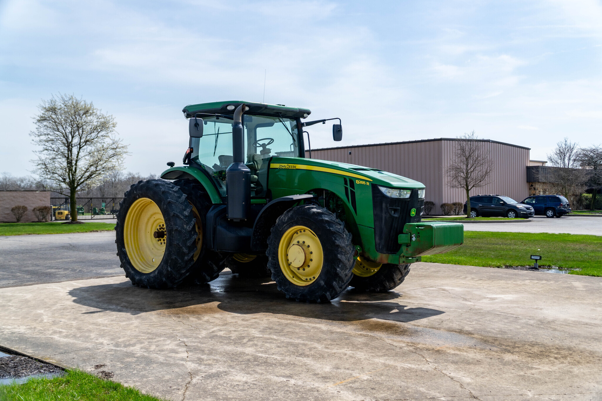 2013 John Deere 8285R Tractor