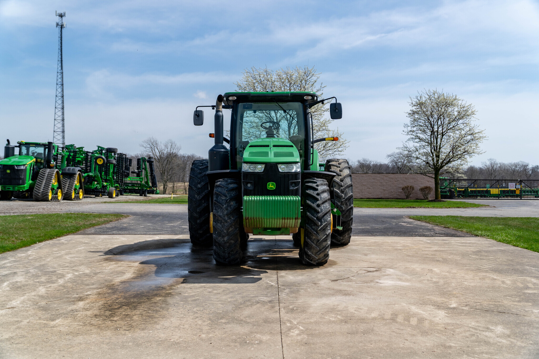 2013 John Deere 8285R Tractor