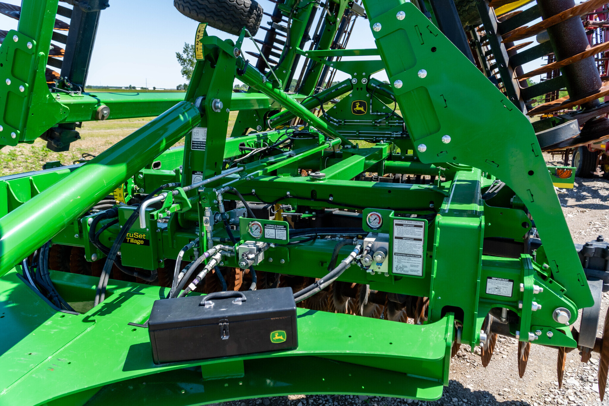 2023 John Deere 2660VT Vertical Tillage