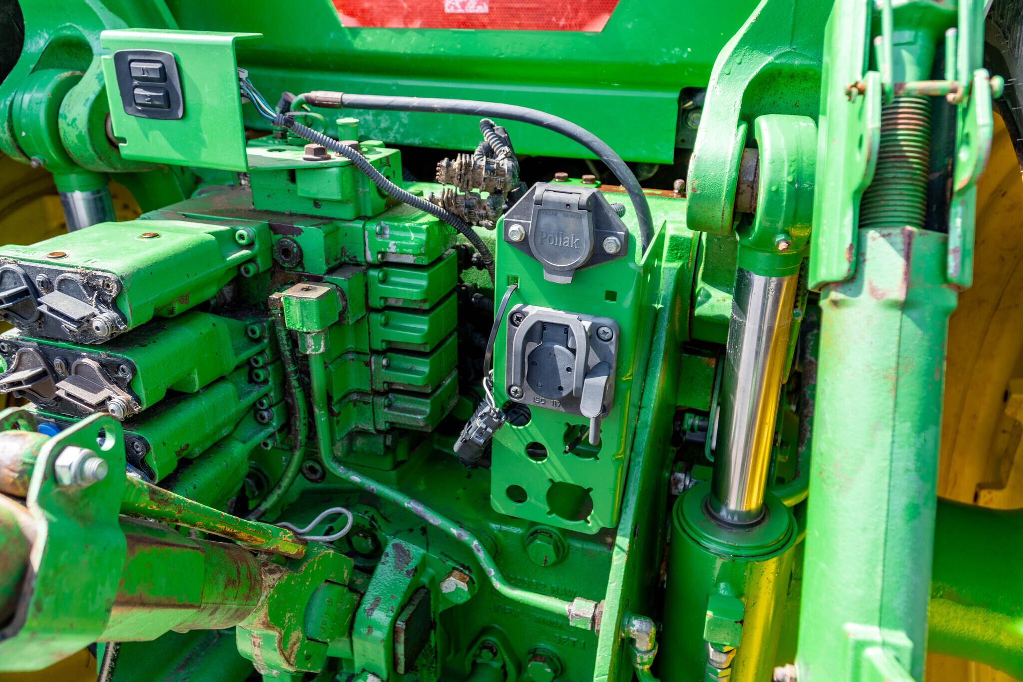 2013 John Deere 8285R Tractor