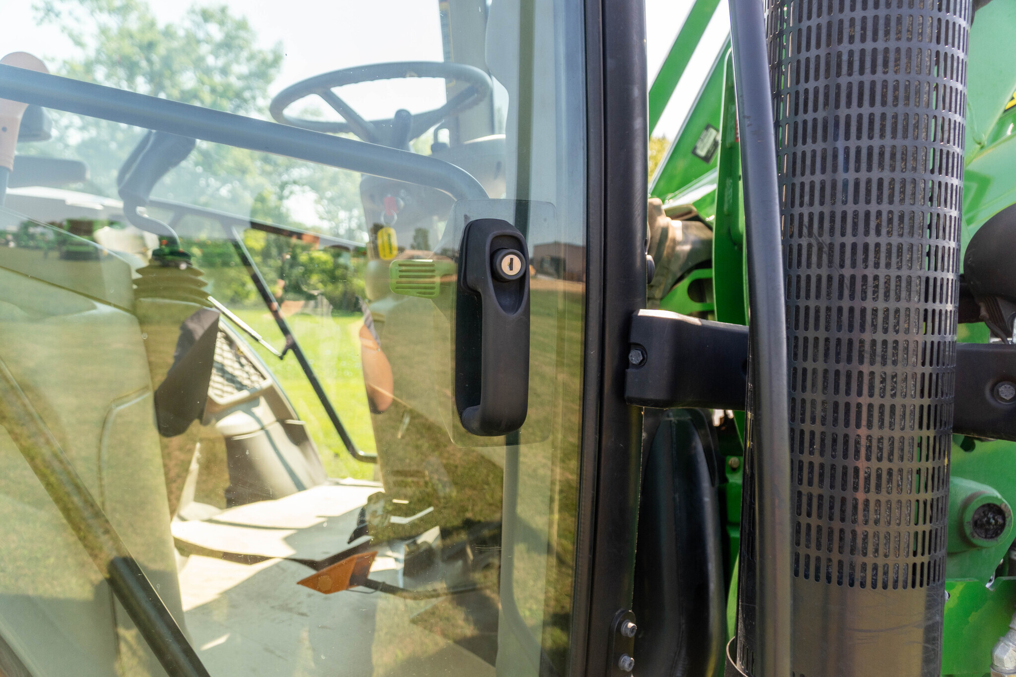 2013 John Deere 6115R Tractor