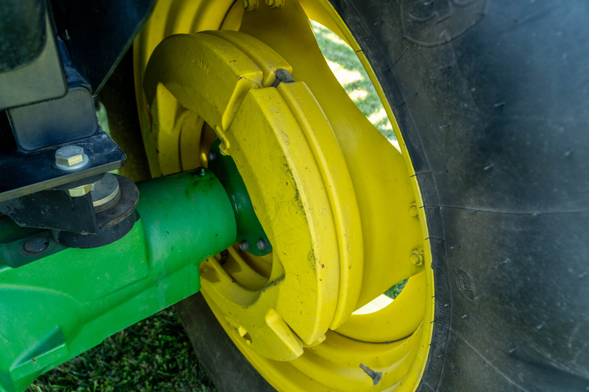 2013 John Deere 6115R Tractor