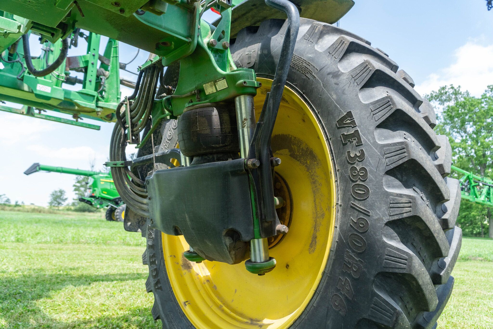 2022 John Deere 410R Self-Propelled Sprayer