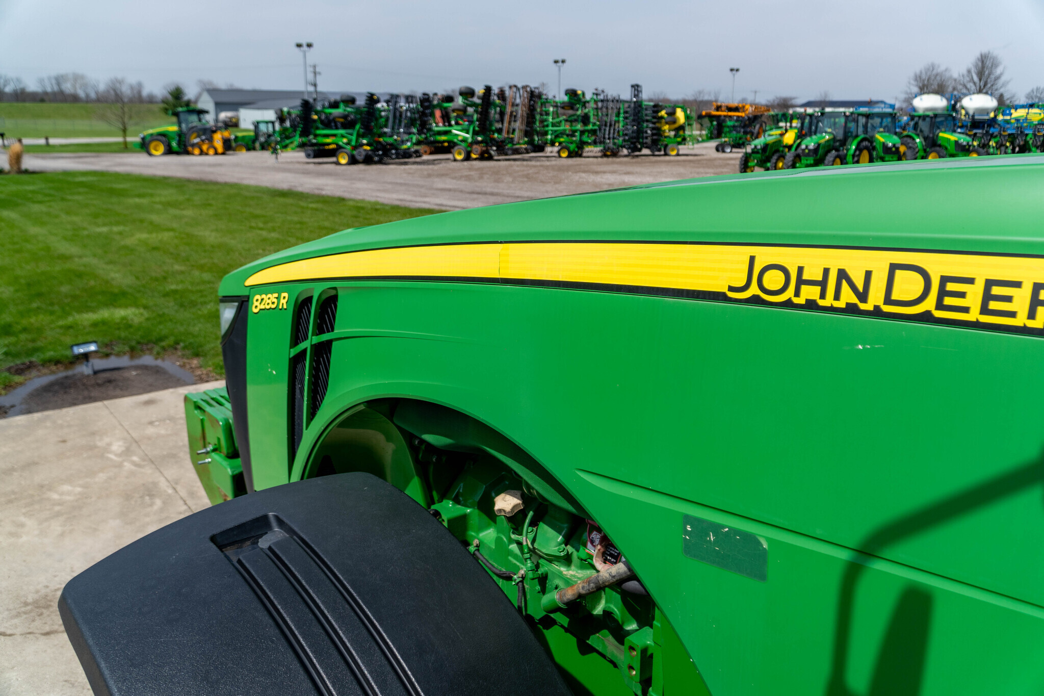 2013 John Deere 8285R Tractor