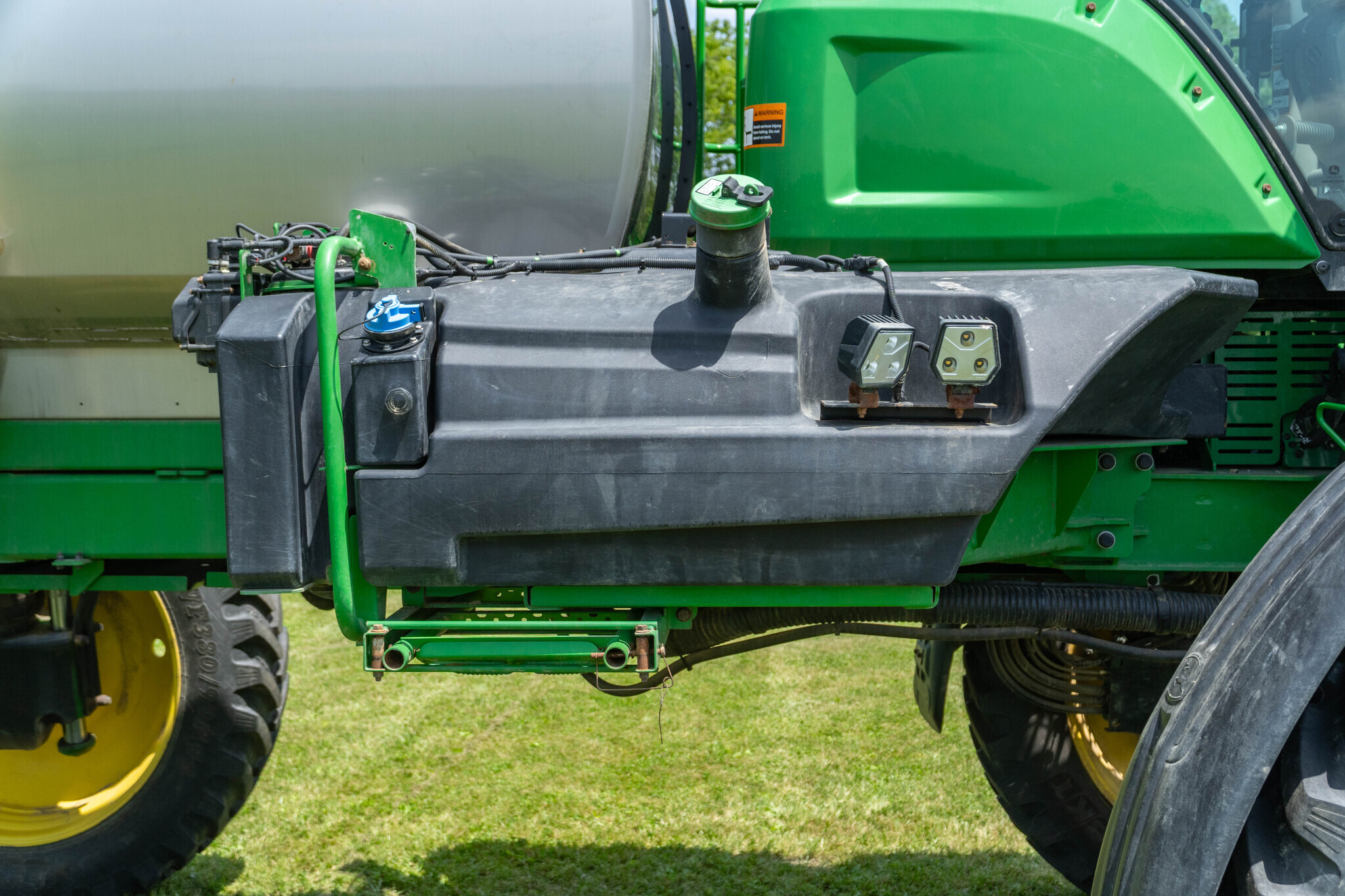2022 John Deere 410R Self-Propelled Sprayer